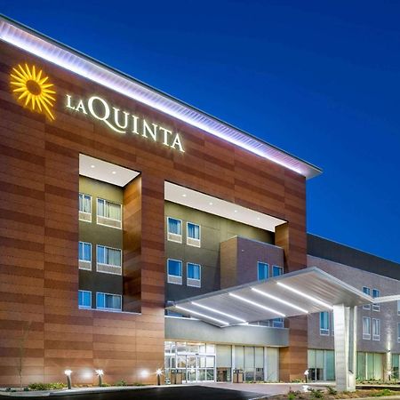 La Quinta Inn & Suites By Wyndham Louisville Ne - Old Henry Rd Kültér fotó